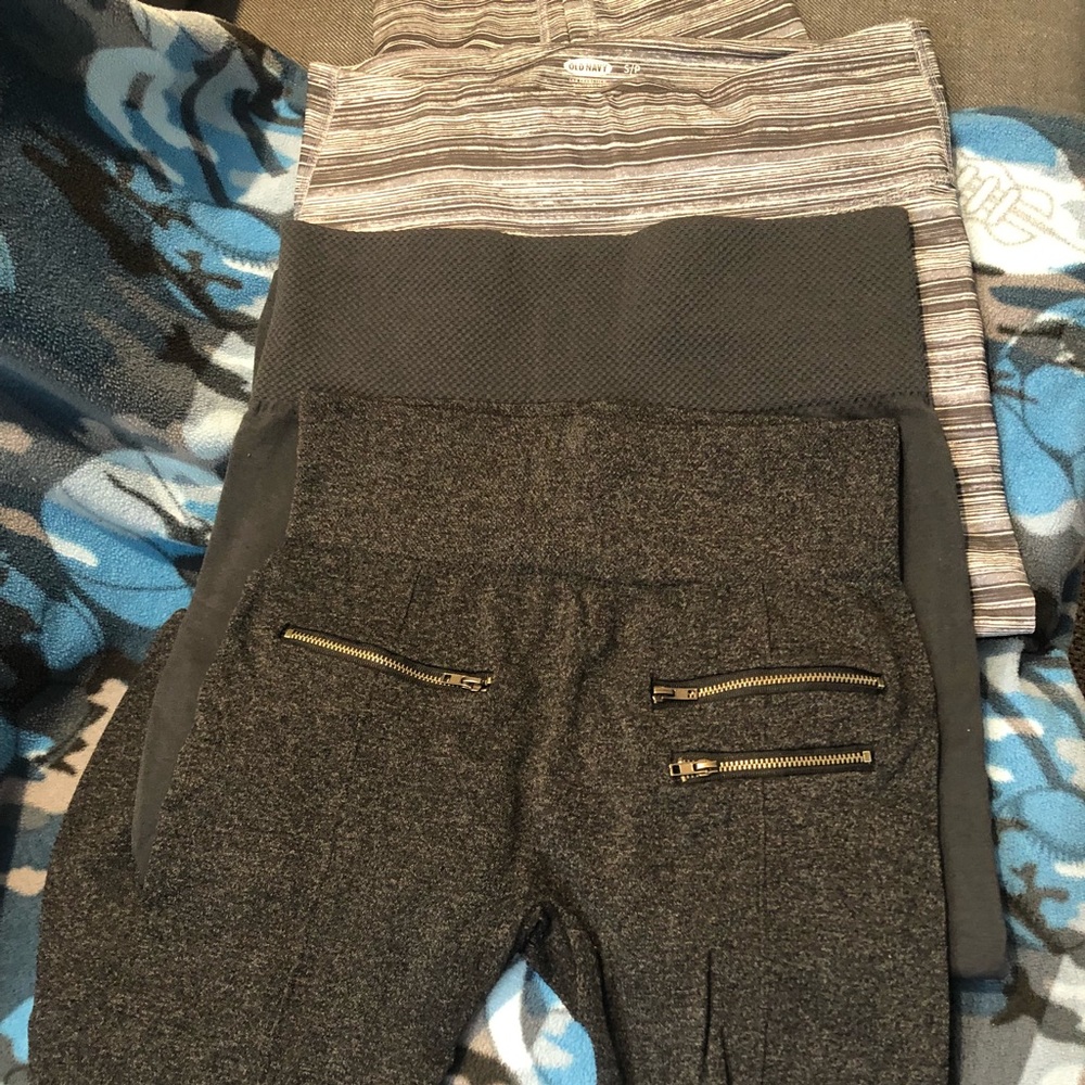 bundle of 3 leggings